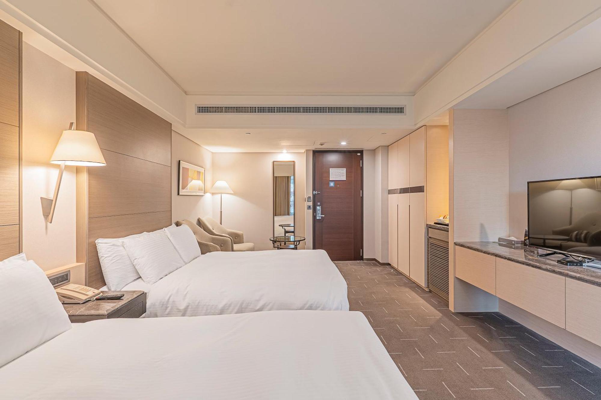 Check Inn Select Taichung Dadun ภายนอก รูปภาพ